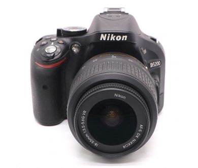 Nikon D5200 kit в упаковке (пробег 1800 кадров)