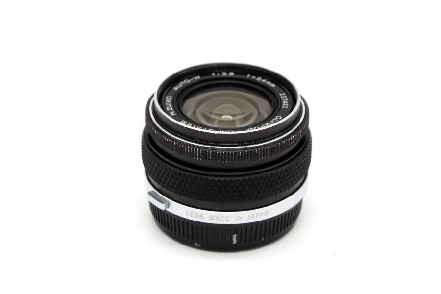 Объектив Olympus OM-System H.Zuiko Auto-W 24mm f/2.8