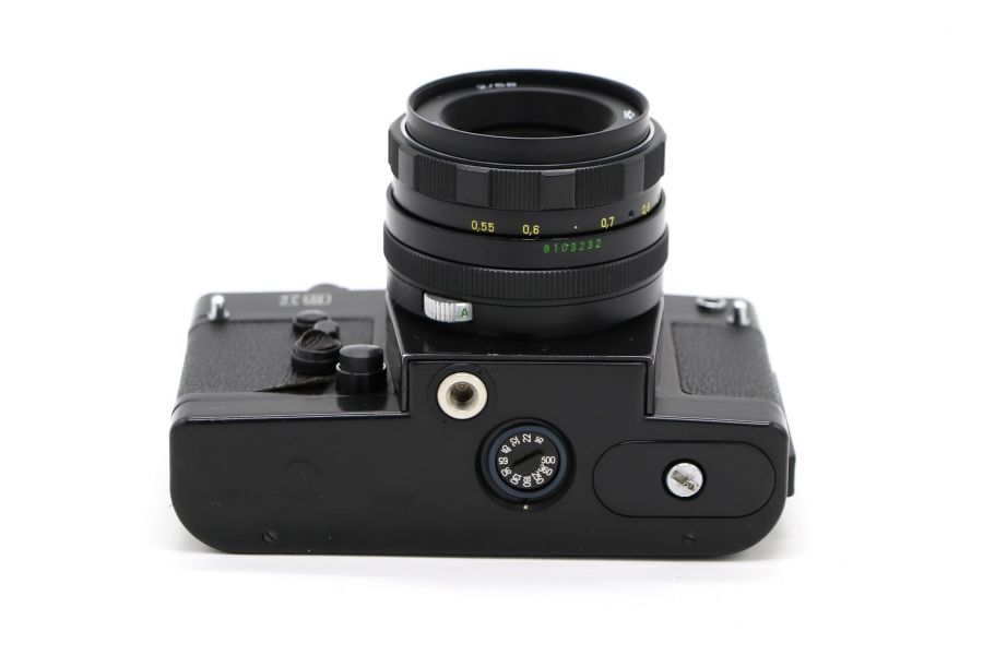 Советский фотоаппарат Зенит 19 kit - Гелиос-44М