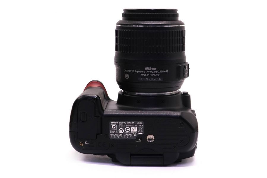 Фотоаппарат Nikon D5000 kit в упаковке (пробег 7110 кадров)