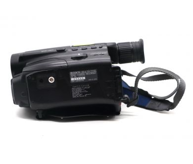 Аналоговая видеокамера Sony CCD-TR330E Video8