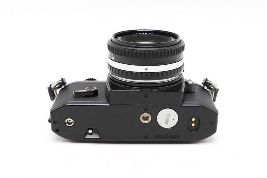 Фотокамера Nikon EM + Nikon 50mm f/1.8 (Japan, 1980)