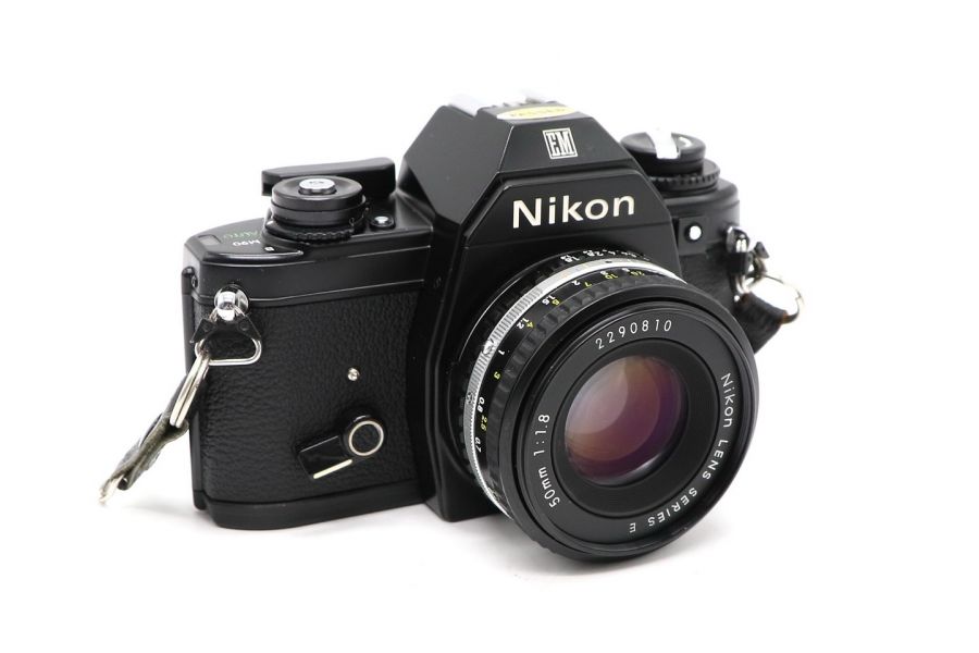 Фотокамера Nikon EM + Nikon 50mm f/1.8 (Japan, 1980)