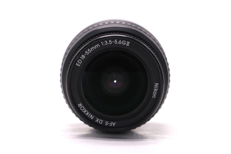 Цифровой Nikon 18-55mm f/3,5-5,6G II AF-S ED DX