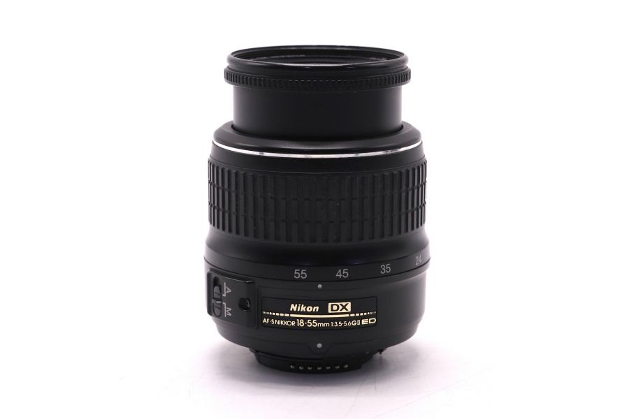 Цифровой Nikon 18-55mm f/3,5-5,6G II AF-S ED DX