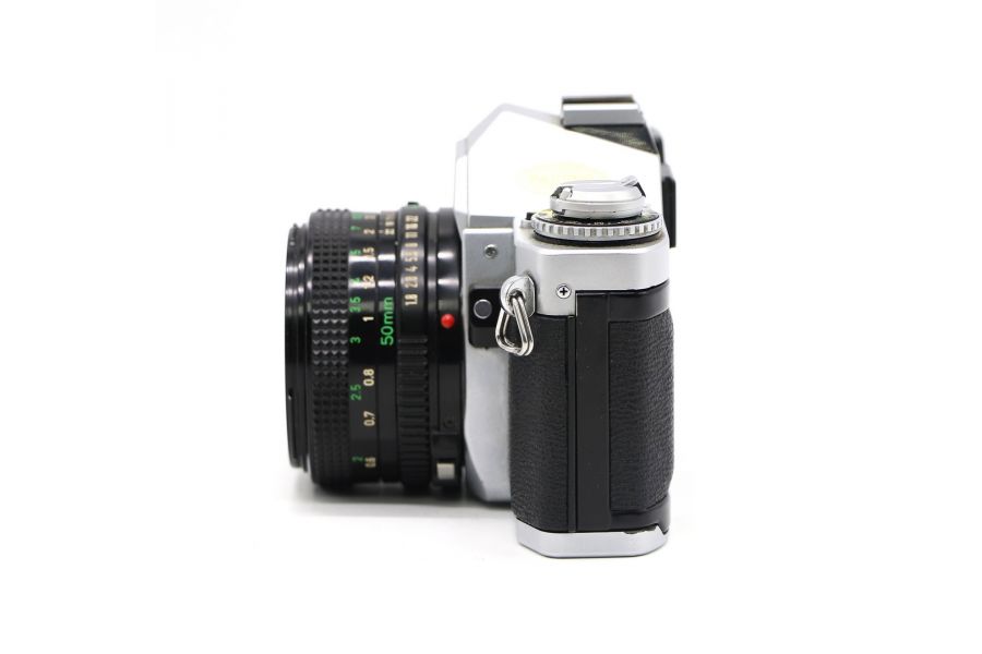 Плёночная зеркальная фотокамера Canon AV-1 kit