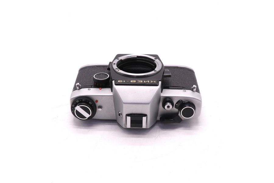 Зеркальный фотоаппарат Киев 19 body неисправный