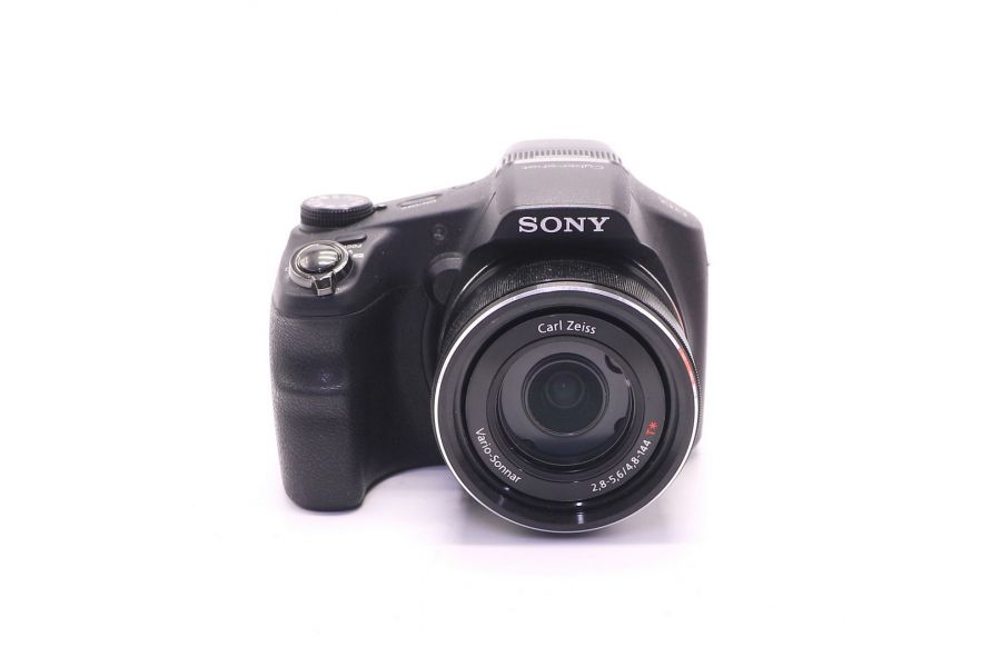 Фотоаппарат компактный Sony Cyber-shot DSC-HX200