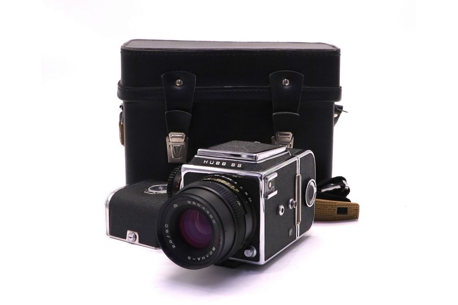 Фотокамера Киев 88 + Волна-3 2,8/80 МС комплект