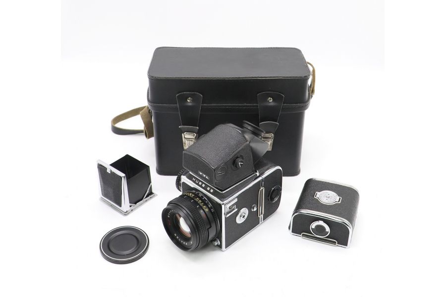 Фотокамера Киев 88 + Волна-3 2,8/80 МС комплект 