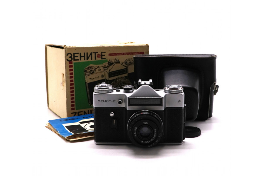 Фотоаппарат Зенит Е + Индустар 50-2 kit в упаковке