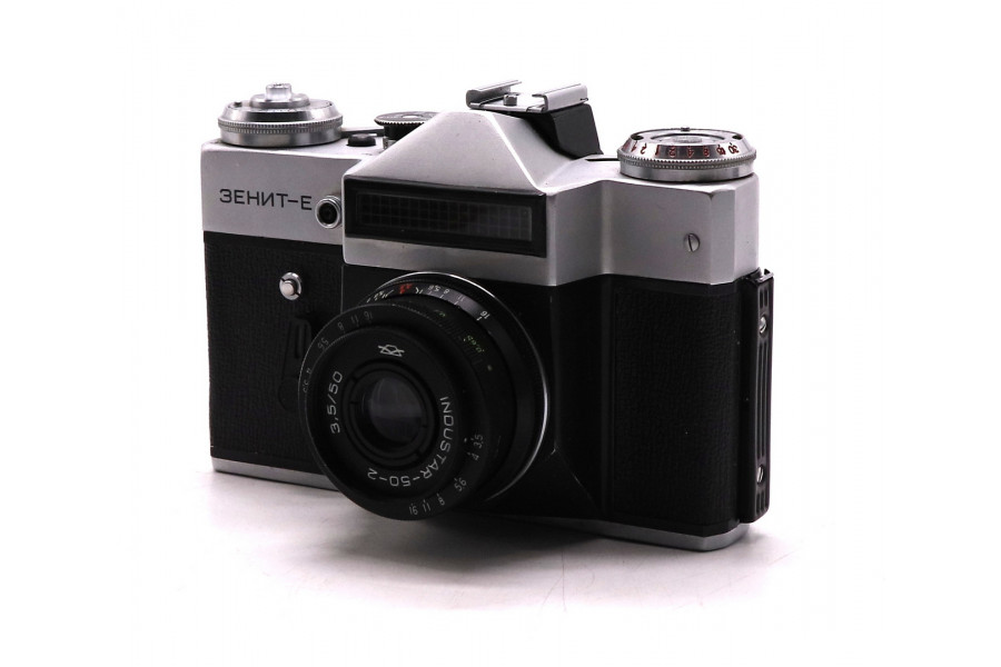 Фотоаппарат Зенит Е + Индустар 50-2 kit в упаковке