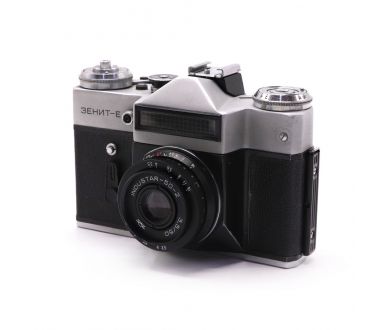 Фотоаппарат Зенит Е + Индустар 50-2 kit в упаковке