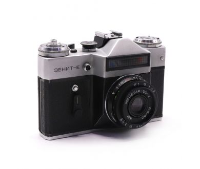 Фотоаппарат Зенит Е + Индустар 50-2 kit в упаковке