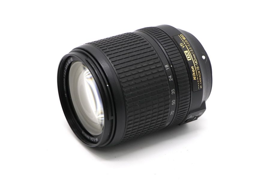 Nikon 18-140mm f/3.5-5.6G ED AF-S VR DX Zoom-Nikkor
