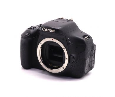 Камера Canon EOS 600D body (пробег 26500 кадров)