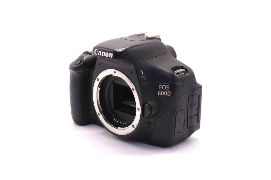 Canon EOS 600D body (пробег 23645 кадров)