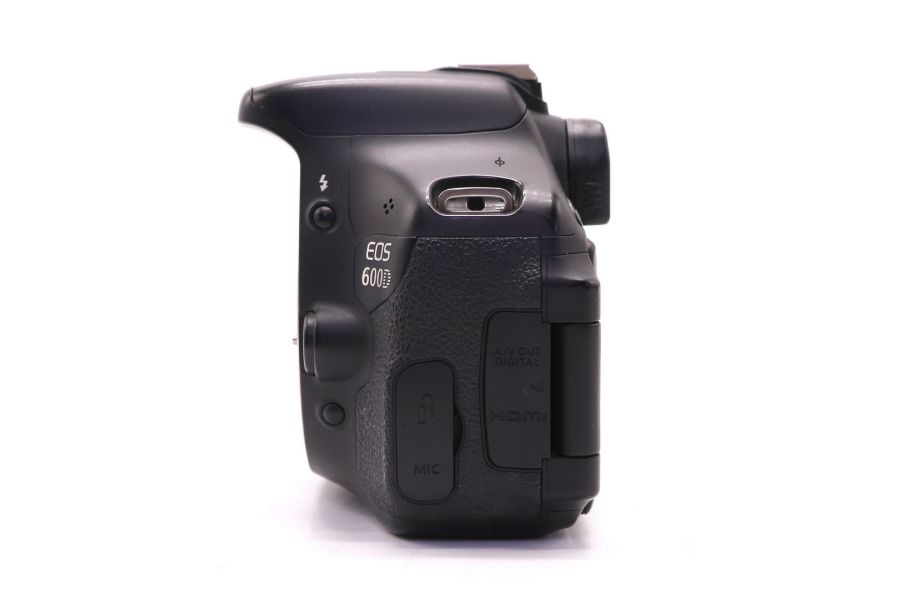 Canon EOS 600D body (пробег 23645 кадров)