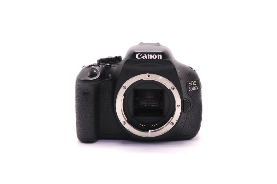 Canon EOS 600D body (пробег 23645 кадров)