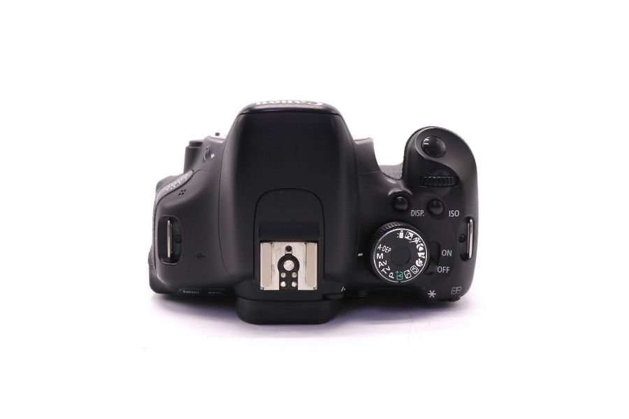 Canon EOS 600D body (пробег 23645 кадров)