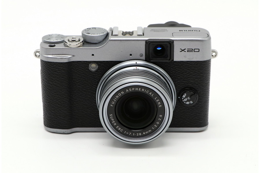 Компактная цифровая фотокамера Fujifilm X20