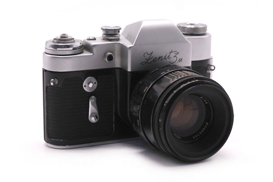 Фотоаппарат Зенит 3М + Гелиос-44 (СССР, 1965)