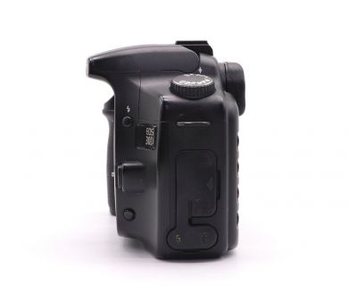 Цифровой зеркальный фотоаппарат Canon EOS 30D body