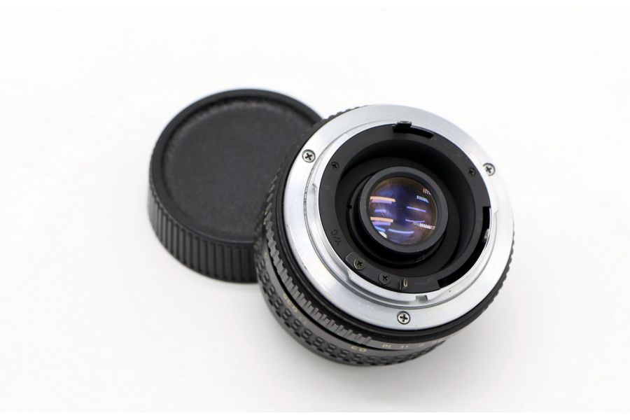 Широкоугольный объектив Tokina RMC 2.8/28