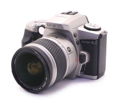 Зеркальная фотокамера Minolta Dynax 5 kit
