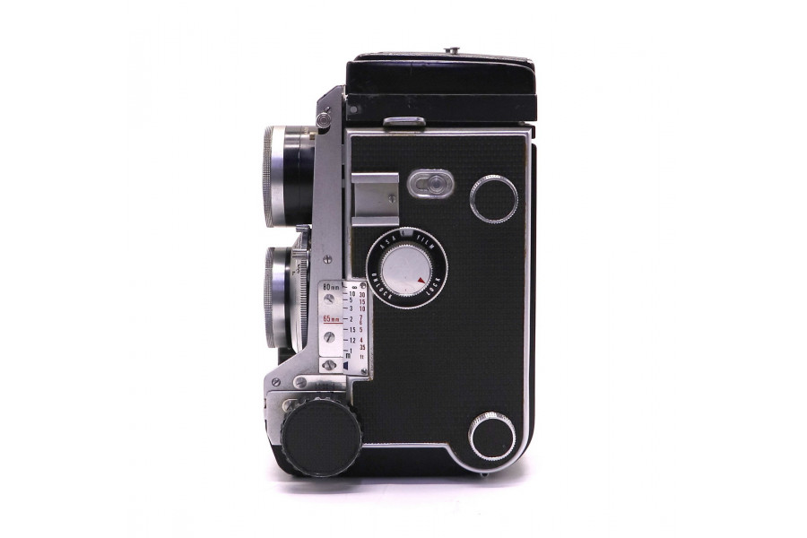 Среднеформатная двухобъективная Mamiya C3