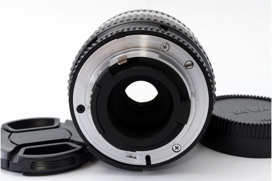 Объектив Nikon 28-70mm f/3.5-4.5D AF Nikkor (Japan)