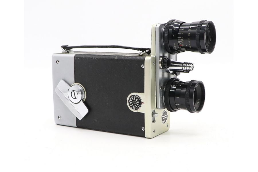 Кинокамера Киев 16С-3 узкоплёночный аппарат (СССР)