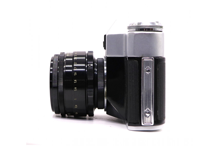 Советский плёночный фотоаппарат Зенит-Е kit