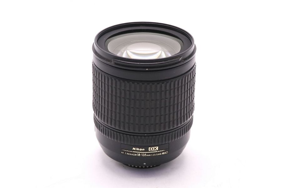 Цифровой Nikon 18-135mm f/3.5-5.6G ED-IF AF-S DX Zoom-Nikkor