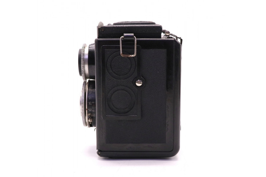 Среднеформатный советский фотоаппарат Любитель-2