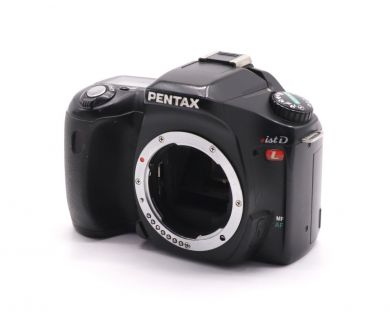 Pentax ist DL body (пробег 24385 кадров)