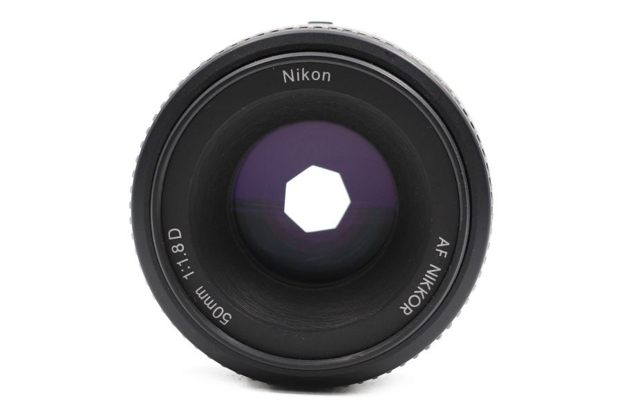 Объектив цифровой Nikon 50mm f/1.8D AF Nikkor