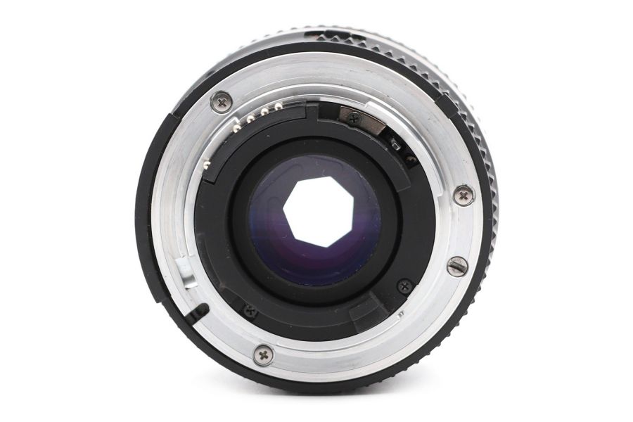 Объектив цифровой Nikon 50mm f/1.8D AF Nikkor