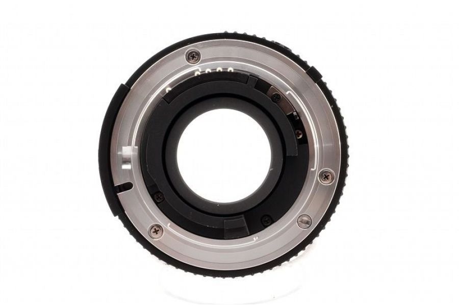 Объектив Nikon 50mm f/1.8D AF Nikkor (China, 2014)