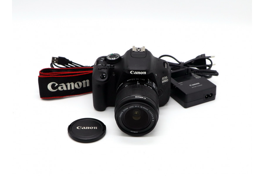 Камера Canon EOS 600D kit (пробег 8990 кадров)