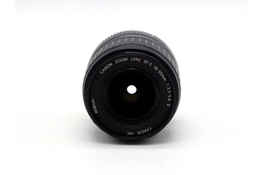 Стандартный объектив Canon EF-S 18-55mm 3.5-5.6 II