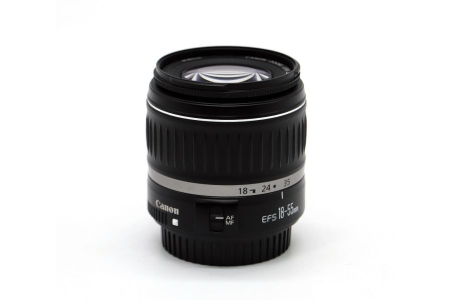 Стандартный объектив Canon EF-S 18-55mm 3.5-5.6 II