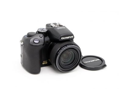 Цифровая компактная фотокамера Olympus SP-570UZ