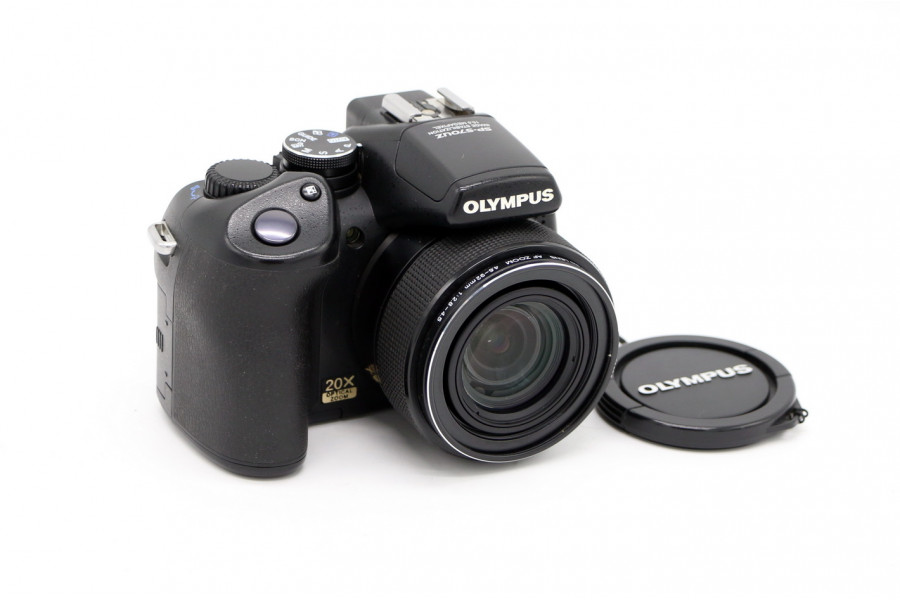 Цифровая компактная фотокамера Olympus SP-570UZ