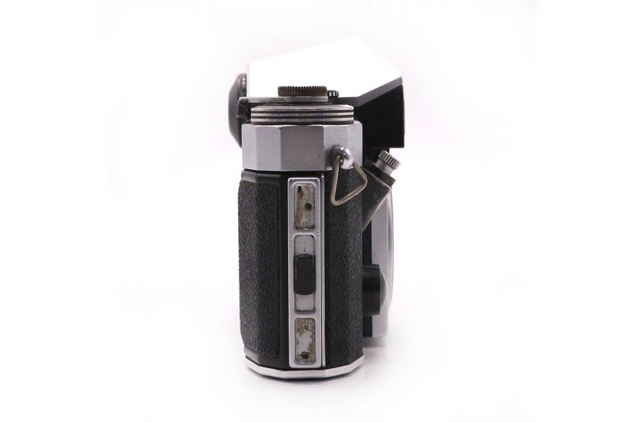 Зеркальный фотоаппарат Praktica Super TL body