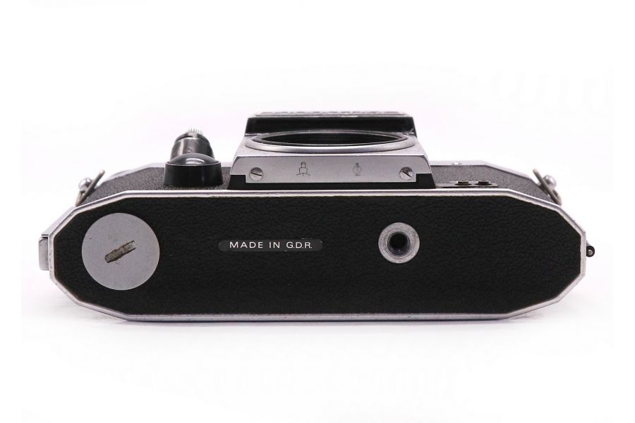 Зеркальный фотоаппарат Praktica Super TL body