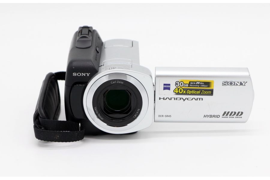 0,8 млн пикселей видеокамера Sony DCR-SR45E