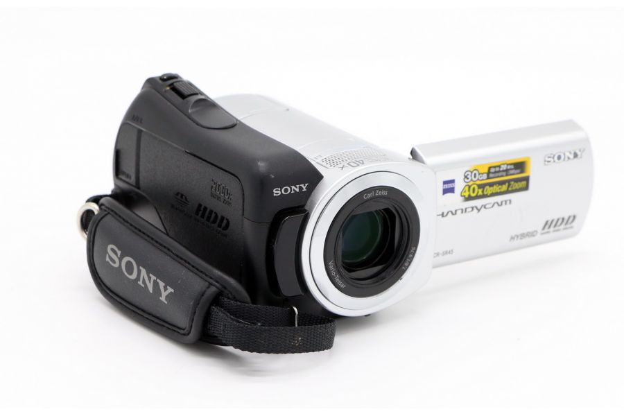 0,8 млн пикселей видеокамера Sony DCR-SR45E