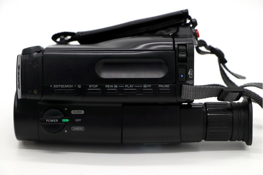 Видеокамера Sony CCD-TR420E (Japan, 1996)