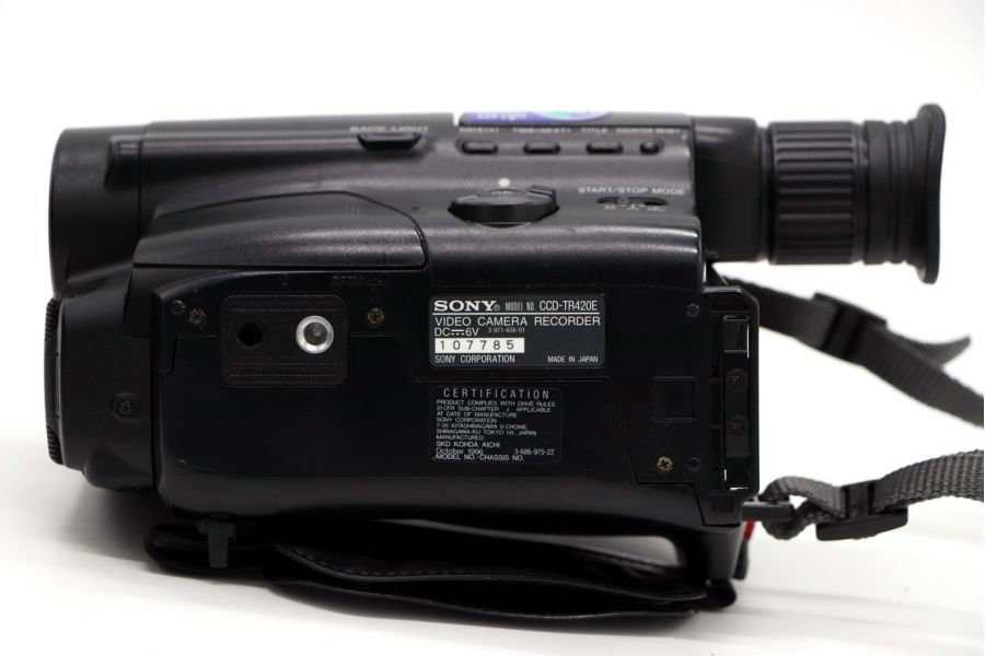Видеокамера Sony CCD-TR420E (Japan, 1996)